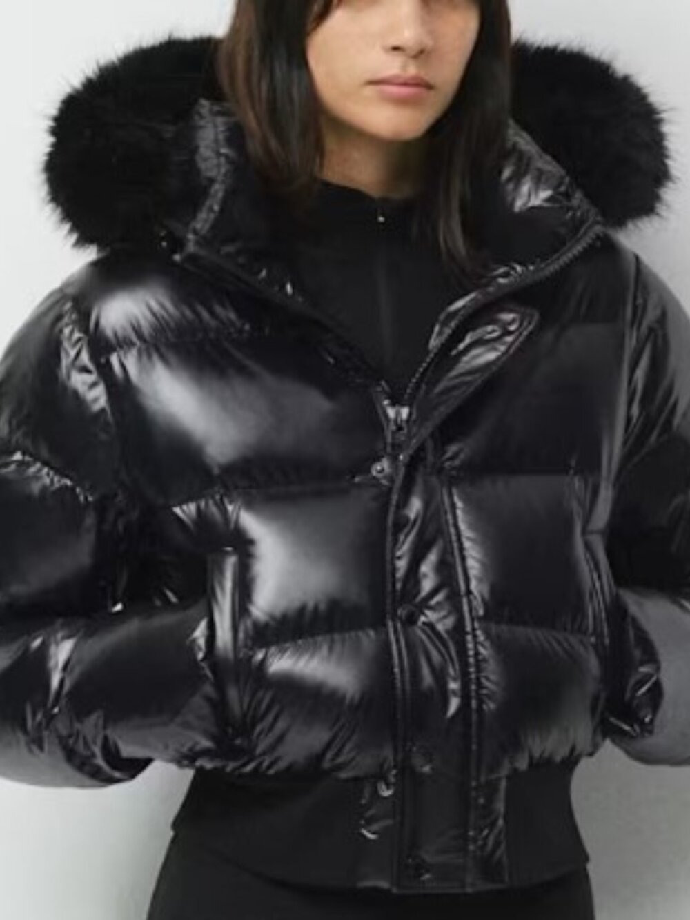 Aritzia Super Chalet Puff - Hi-Gloss Size M